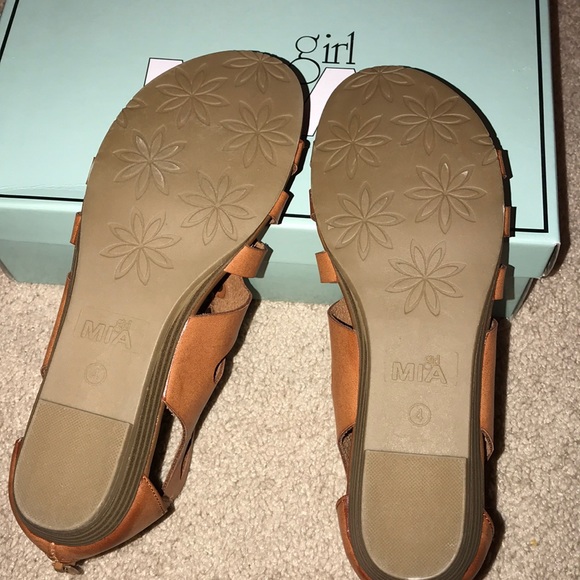 Mia Girl Sandals - Picture 5 of 5